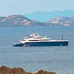 Medusa Baja Sardinia Cala Bitta